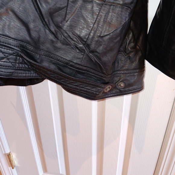 Jacket - Picture 5 of 10